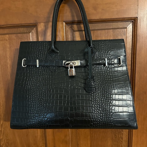 Black genuine leather Croc-Embossed Tote Bag - Picture 1 of 6